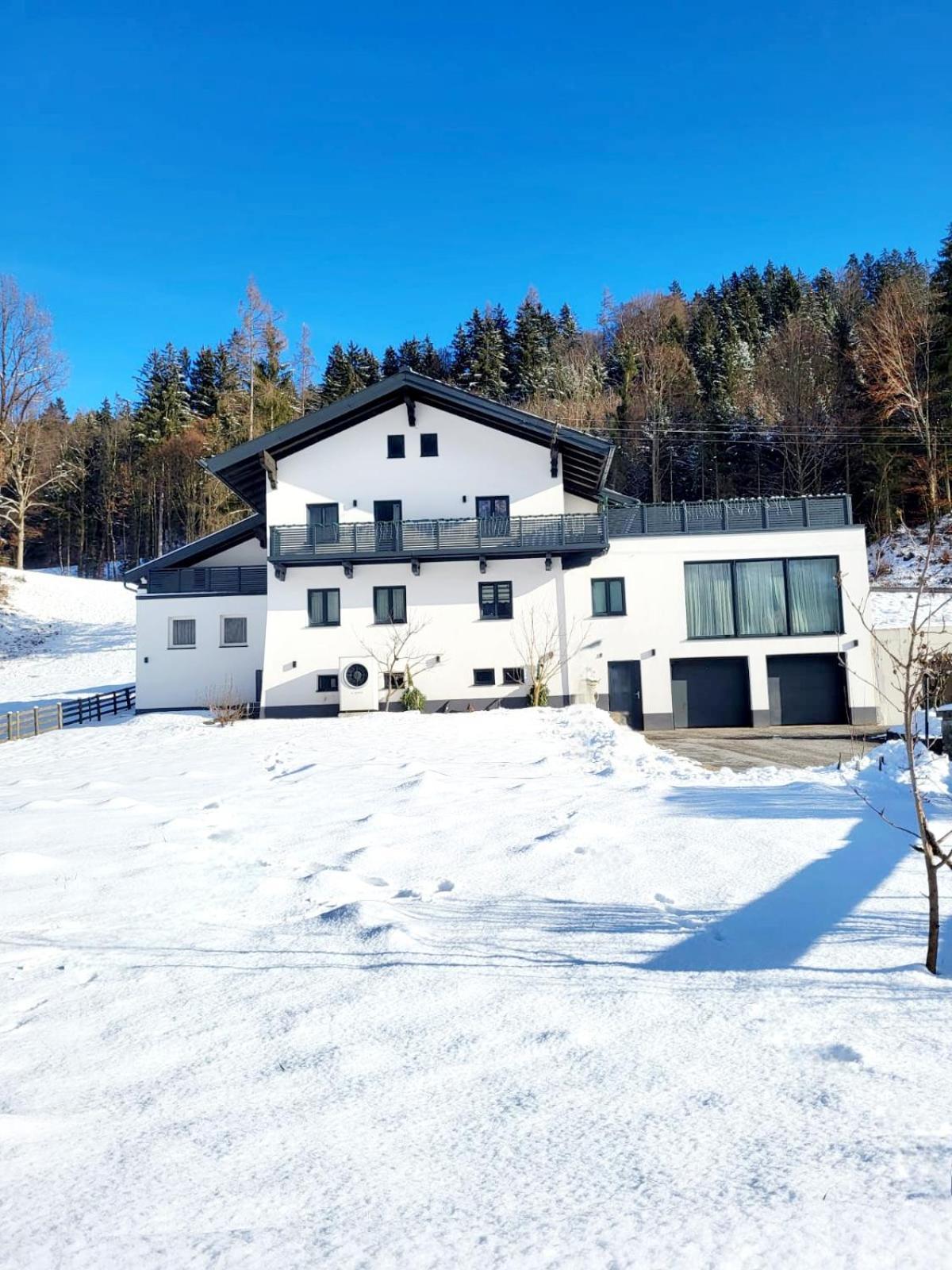 Ferienwohnung Kapar Pfarrwerfen Exteriör bild